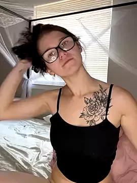 riley_ray_69_ from StripChat is Freechat