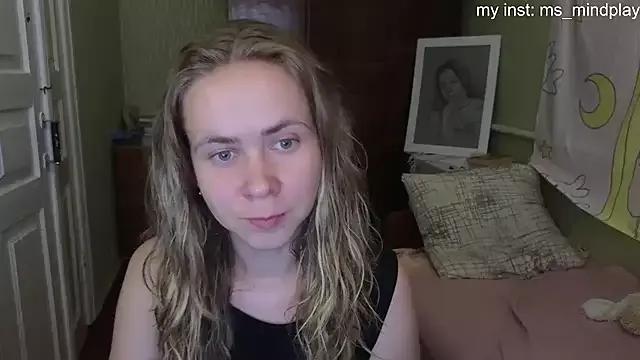 Riley_Roo from StripChat is Freechat