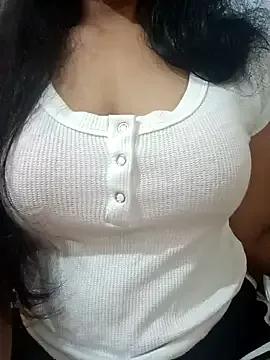 Rina777o webcams show profile image 