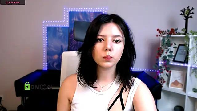 Explore our live girls sluts from our Custom and Multi clubs and checkout exclusive access to highly interactive content, such as shape, hair, titties, pussy type and many more.