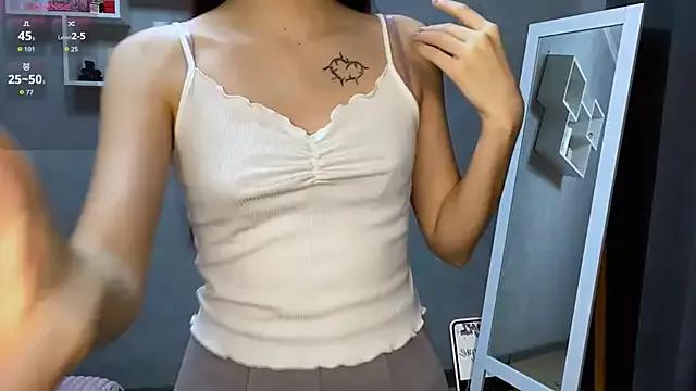 Explore our live girls sluts from our Custom and Multi clubs and checkout exclusive access to highly interactive content, such as shape, hair, titties, pussy type and many more.