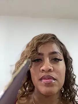 riri_brunnete from StripChat