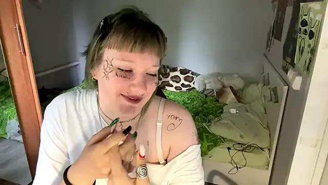 Photos of Risky_Rose from StripChat is Freechat