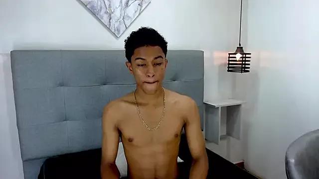 Rocco_Grey from StripChat