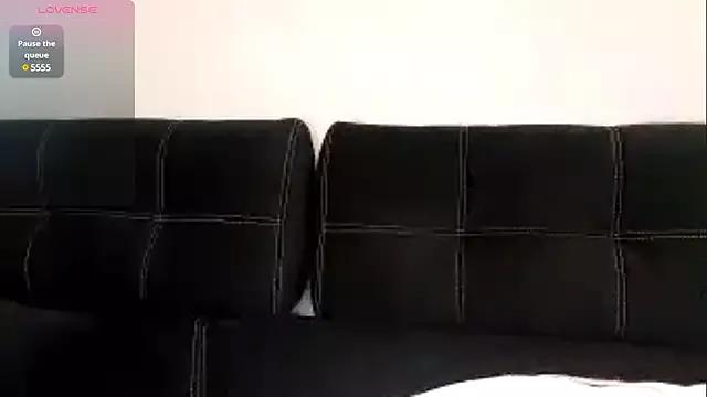 RockNRollSiren from StripChat is Freechat
