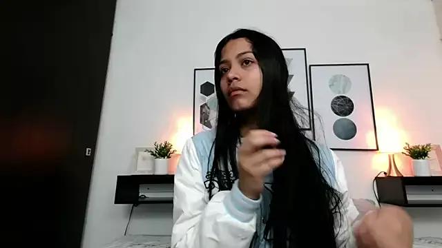 Explore our live girls sluts from our Custom and Multi clubs and checkout exclusive access to highly interactive content, such as shape, hair, titties, pussy type and many more.