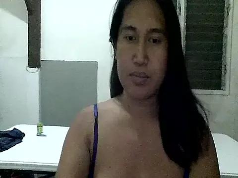 Romantic_Sabrina from StripChat is Freechat