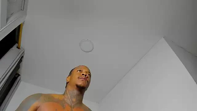 ronnie_7777 from StripChat