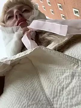 Explore our live girls sluts from our Custom and Multi clubs and checkout exclusive access to highly interactive content, such as shape, hair, titties, pussy type and many more.