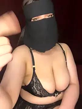 RooVaaN-Xx from StripChat