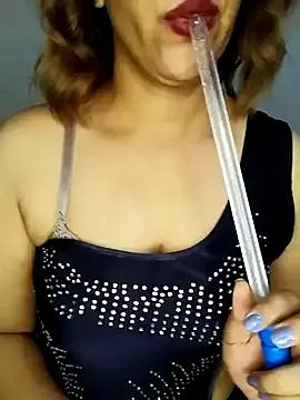 Roroo002 from StripChat