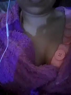 Roroo002 from StripChat
