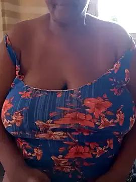Rosabela04 from StripChat is Freechat