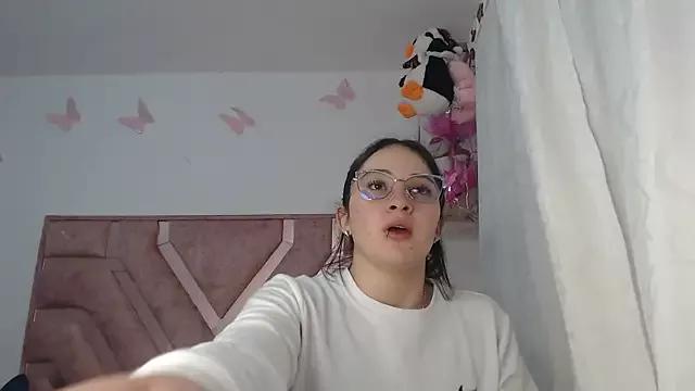 Rosaline_Baker- from StripChat is Freechat