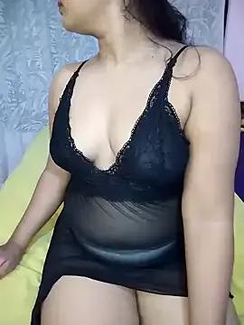 Rose_Olivia from StripChat is Freechat