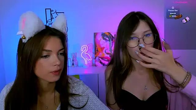 Explore our live girls sluts from our Custom and Multi clubs and checkout exclusive access to highly interactive content, such as shape, hair, titties, pussy type and many more.