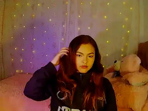 Explore our live girls sluts from our Custom and Multi clubs and checkout exclusive access to highly interactive content, such as shape, hair, titties, pussy type and many more.