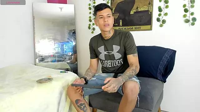 rosse_dredd from StripChat