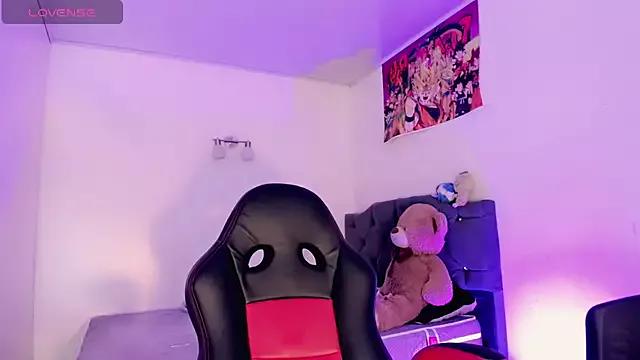 Rossedewitt_ from StripChat is Freechat