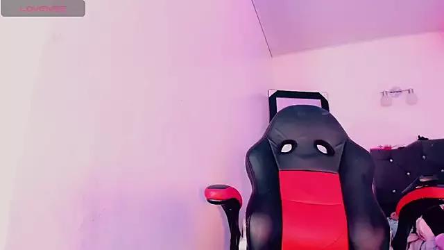 Rossedewitt_ from StripChat
