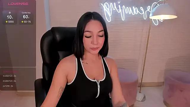 RossieRhoades from StripChat