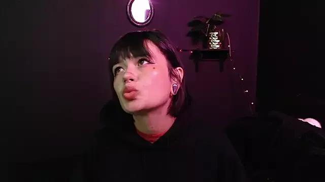 rousstattoo from StripChat is Freechat