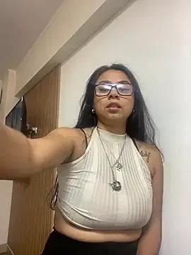 Rouuse95 from StripChat