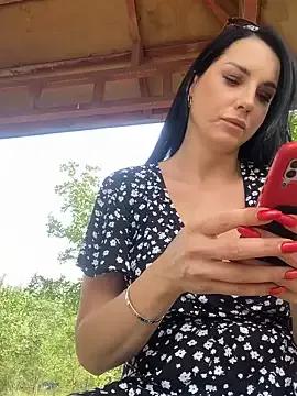 Roxana-Sexy from StripChat is Freechat