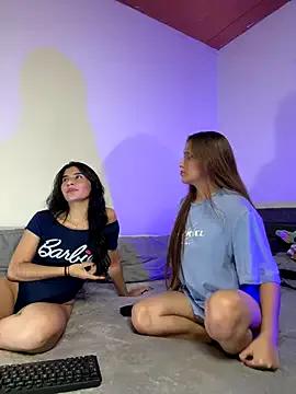 roxanne_03 from StripChat is Freechat