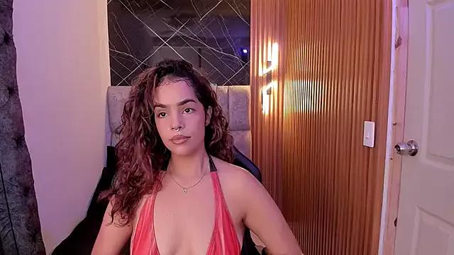 Explore our live girls sluts from our Custom and Multi clubs and checkout exclusive access to highly interactive content, such as shape, hair, titties, pussy type and many more.