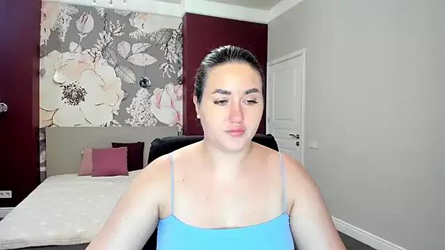 Roxie_Bradley from StripChat is Freechat