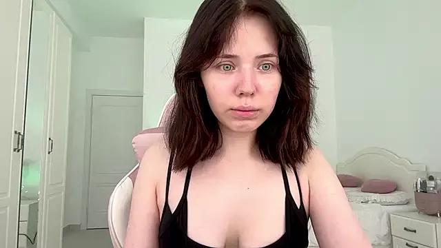 Explore our live girls sluts from our Custom and Multi clubs and checkout exclusive access to highly interactive content, such as shape, hair, titties, pussy type and many more.