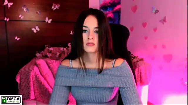 Explore our live girls sluts from our Custom and Multi clubs and checkout exclusive access to highly interactive content, such as shape, hair, titties, pussy type and many more.
