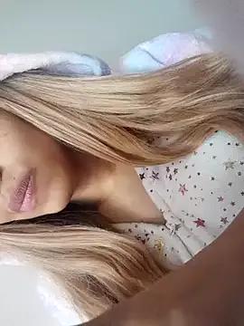 rubiasmrsexy from StripChat is Freechat
