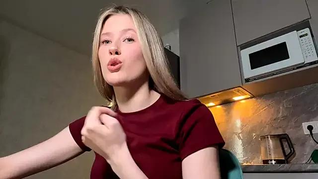 Explore our live girls sluts from our Custom and Multi clubs and checkout exclusive access to highly interactive content, such as shape, hair, titties, pussy type and many more.
