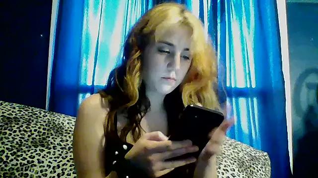 Explore our live girls sluts from our Custom and Multi clubs and checkout exclusive access to highly interactive content, such as shape, hair, titties, pussy type and many more.