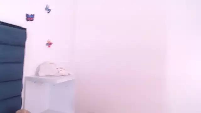 Explore our live girls sluts from our Custom and Multi clubs and checkout exclusive access to highly interactive content, such as shape, hair, titties, pussy type and many more.