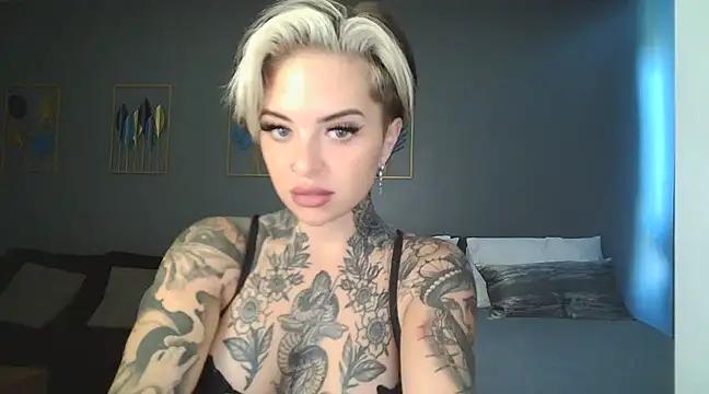 Explore our live girls sluts from our Custom and Multi clubs and checkout exclusive access to highly interactive content, such as shape, hair, titties, pussy type and many more.