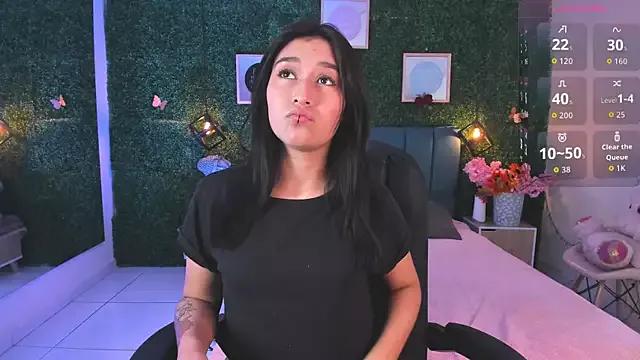 Rubyvixxen_ from StripChat is Freechat