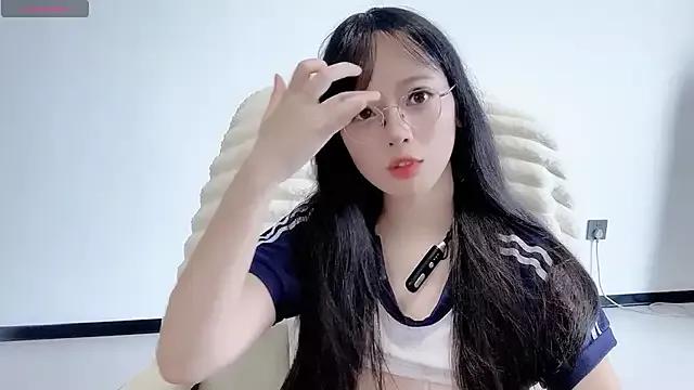 ruirui-888 from StripChat