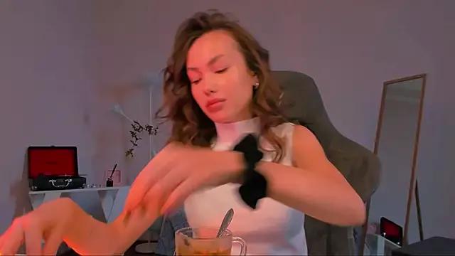 Explore our live girls sluts from our Custom and Multi clubs and checkout exclusive access to highly interactive content, such as shape, hair, titties, pussy type and many more.