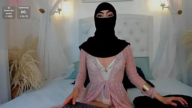 saamia_ from StripChat