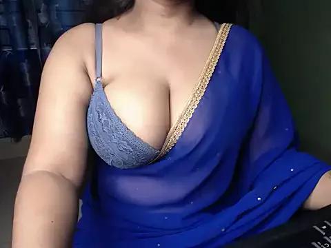 Photos of Saanviraa from StripChat is Freechat