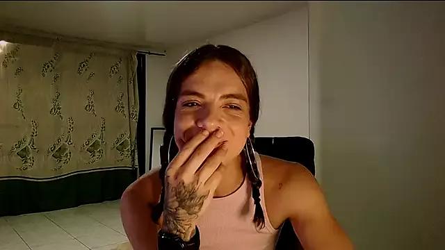 saara_johnson496 from StripChat is Freechat
