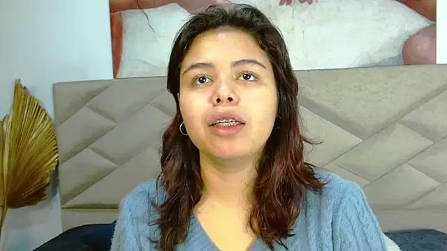 SabinaMerchetti from StripChat is Freechat