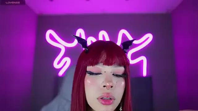 Explore our live girls sluts from our Custom and Multi clubs and checkout exclusive access to highly interactive content, such as shape, hair, titties, pussy type and many more.
