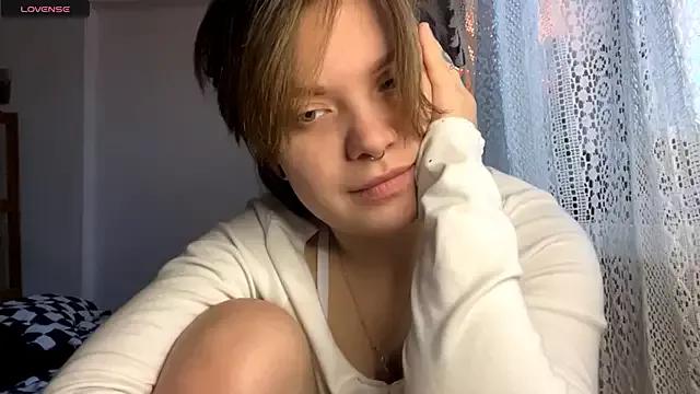 SabrinaFolts from StripChat is Freechat
