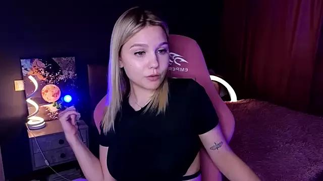 SabrinaSpel from StripChat is Freechat