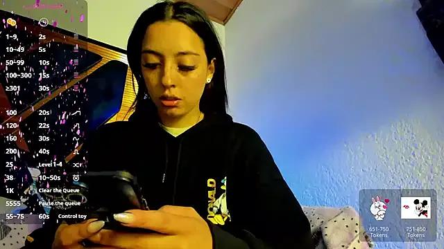 Explore our live girls sluts from our Custom and Multi clubs and checkout exclusive access to highly interactive content, such as shape, hair, titties, pussy type and many more.