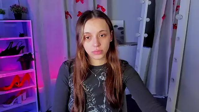 Explore our live girls sluts from our Custom and Multi clubs and checkout exclusive access to highly interactive content, such as shape, hair, titties, pussy type and many more.